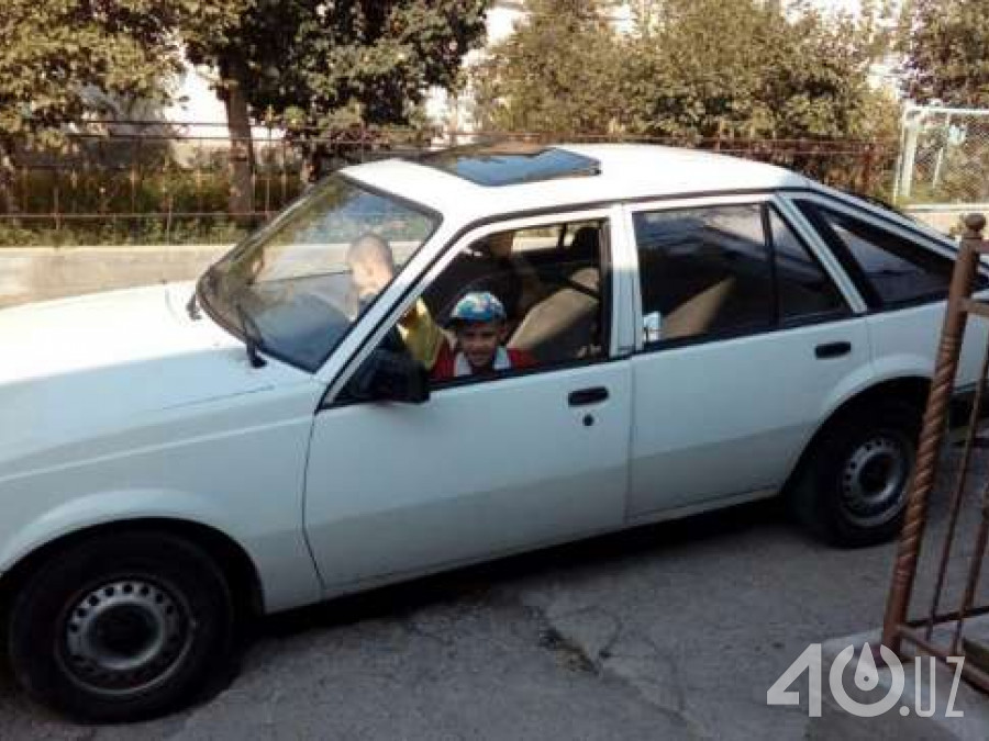Opel Ascona C