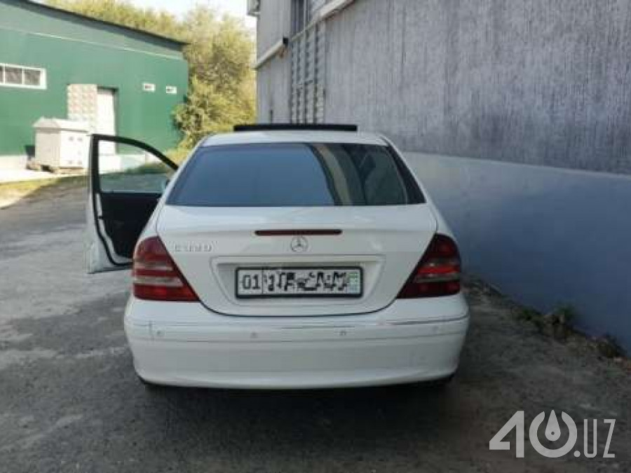 Mercedes-Benz C-klasse II (W203)