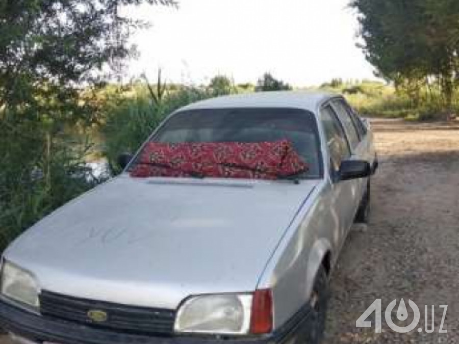 Opel Omega A