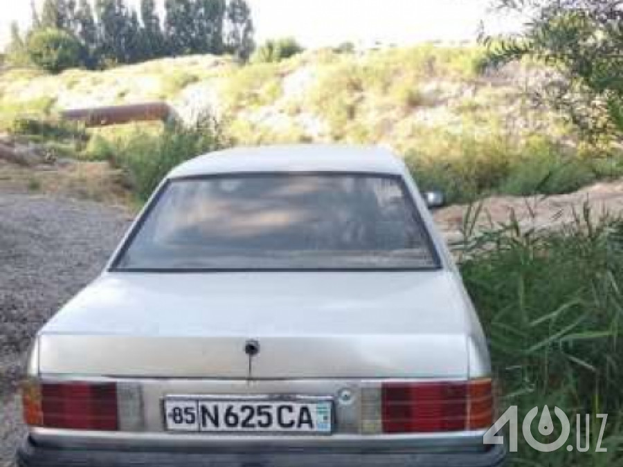 Opel Omega A