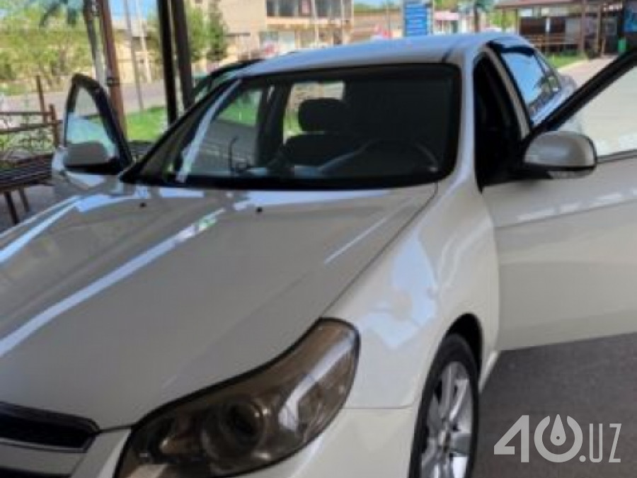 Chevrolet Uz Epica I
