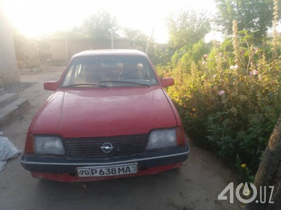 Opel Ascona C