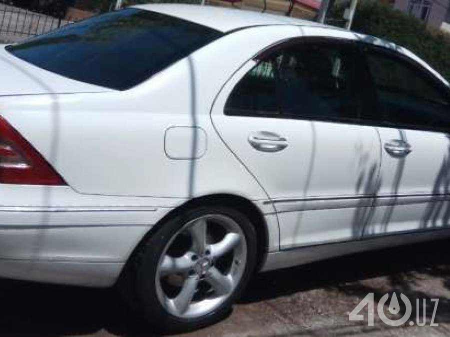 Mercedes-Benz C-klasse II (W203)
