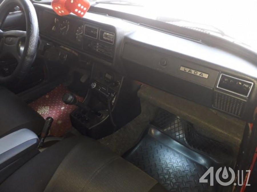 LADA (ВАЗ) 2105