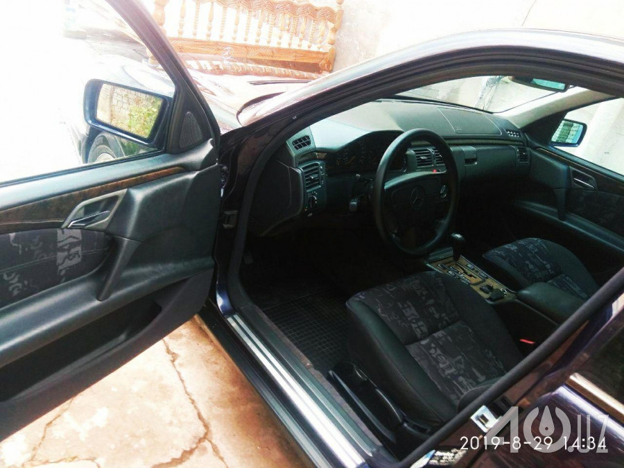 Mercedes-Benz E-klasse II (W210, S210)