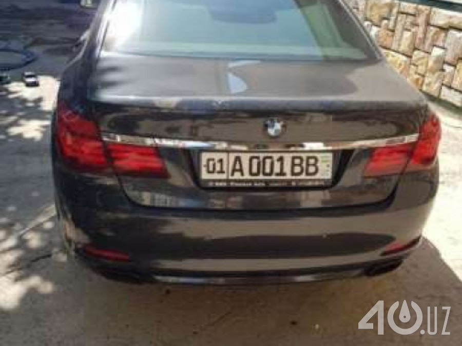 BMW 7 серия V (F01/F02/F04)