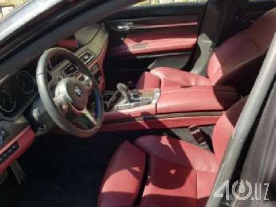 BMW 7 серия V (F01/F02/F04)