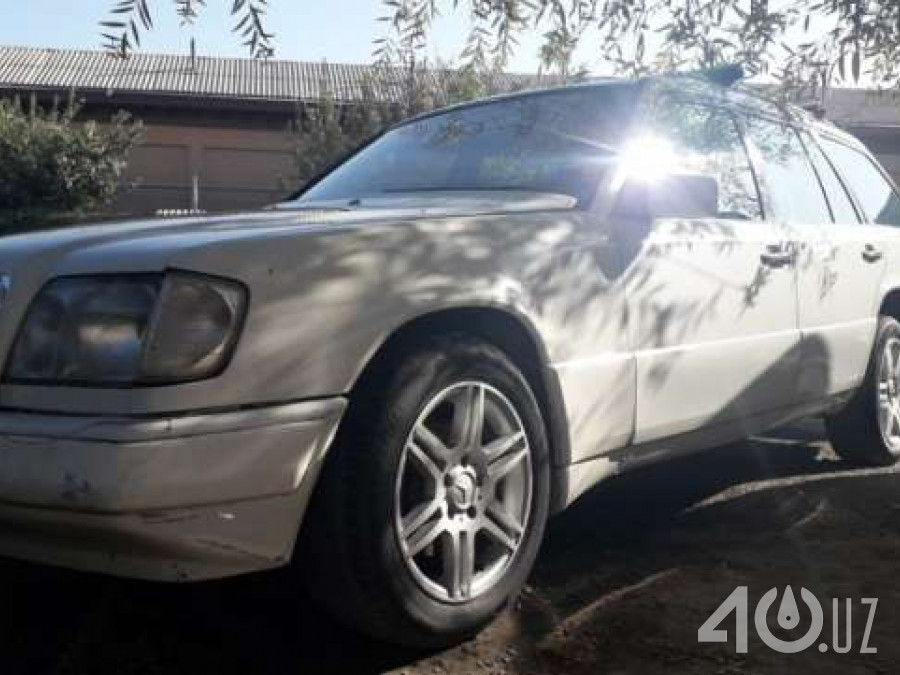Mercedes-Benz W124