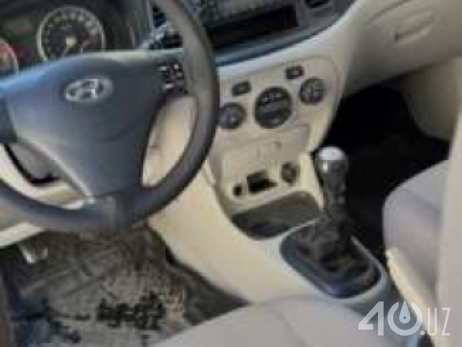 Hyundai Accent III