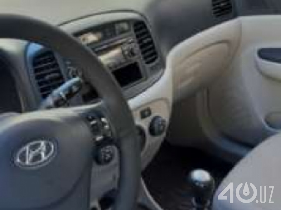 Hyundai Accent III