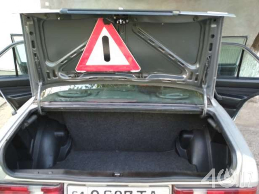 Mercedes-Benz 190 (W201)