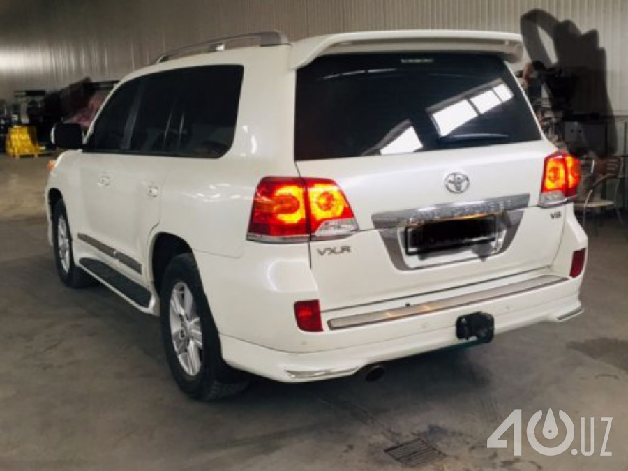 Toyota Land Cruiser 200 Series Рестайлинг 2
