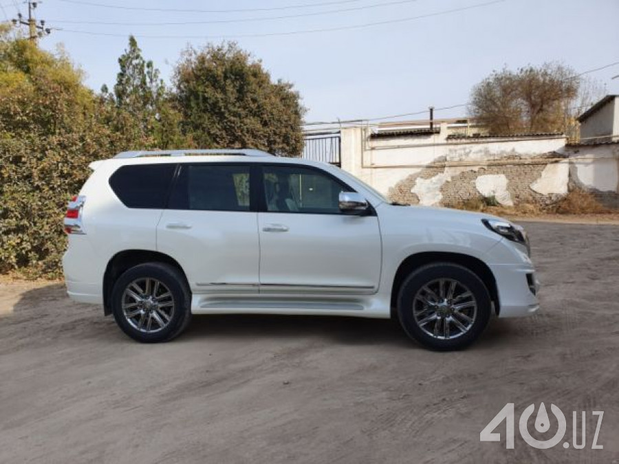 Toyota Land Cruiser Prado 150 Series Рестайлинг 1