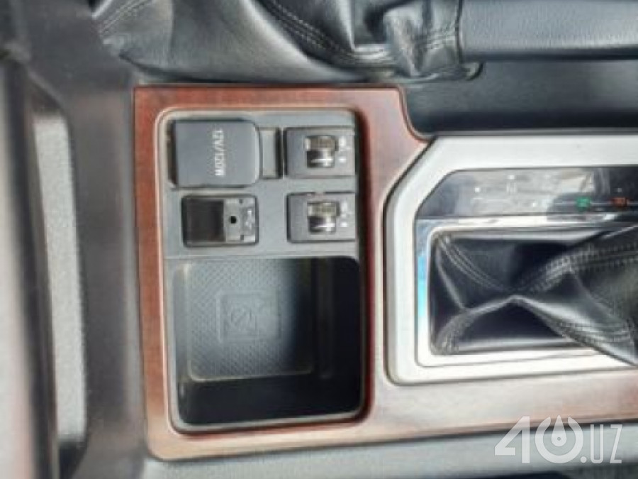 Toyota Land Cruiser Prado 150 Series Рестайлинг 1