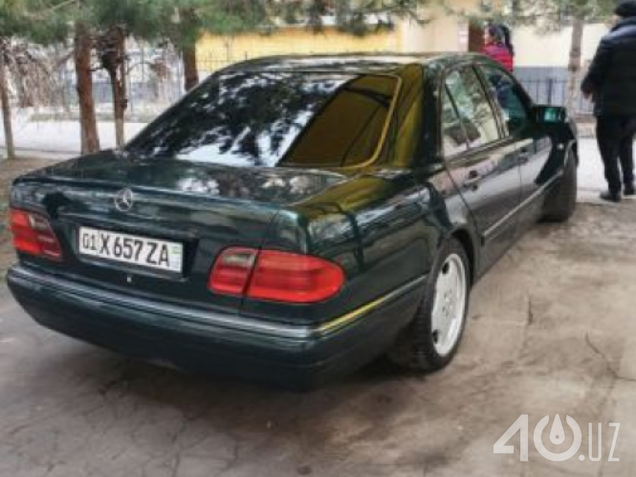 Mercedes-Benz E-klasse II (W210, S210)
