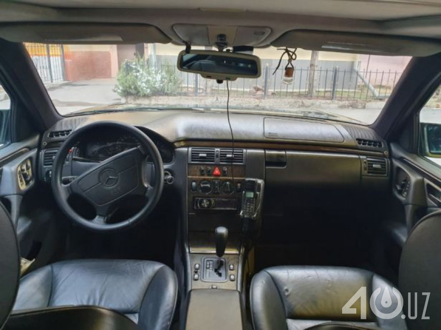 Mercedes-Benz E-klasse II (W210, S210)