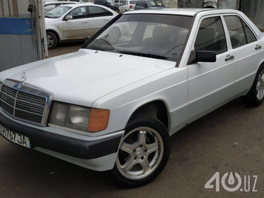 Mercedes-Benz 190 (W201)