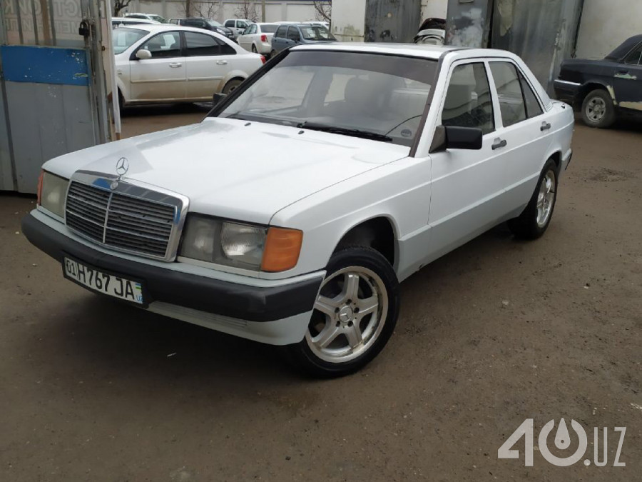 Mercedes-Benz 190 (W201)
