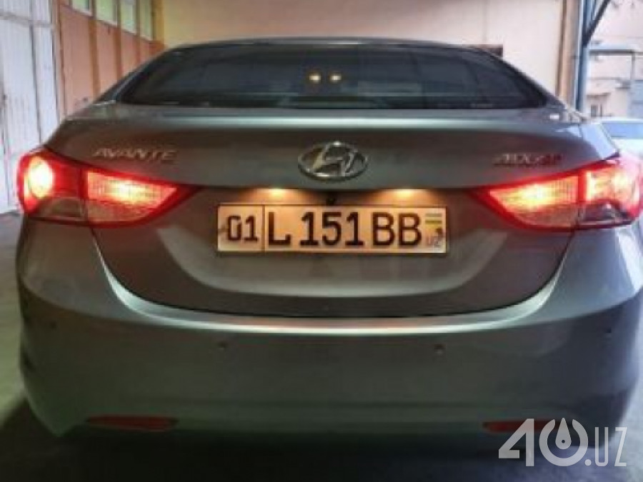 Hyundai Avante V