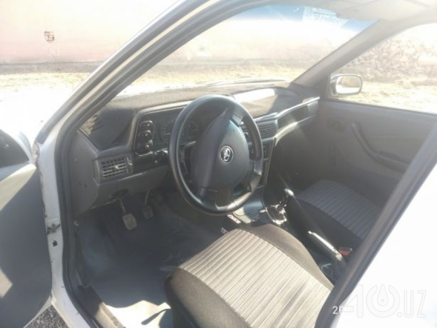 Daewoo Uz Nexia I (SOHC)