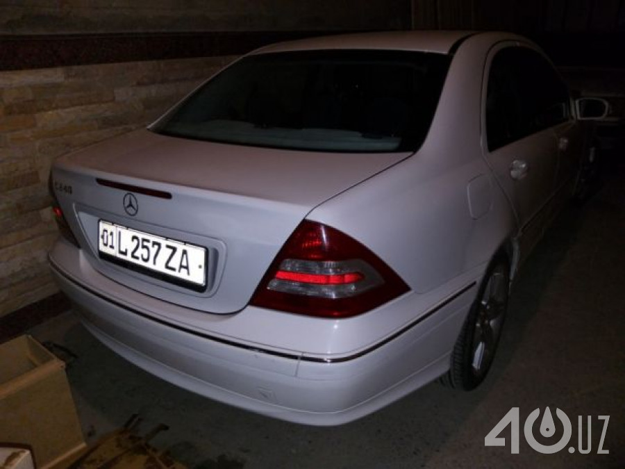 Mercedes-Benz C-klasse II (W203)