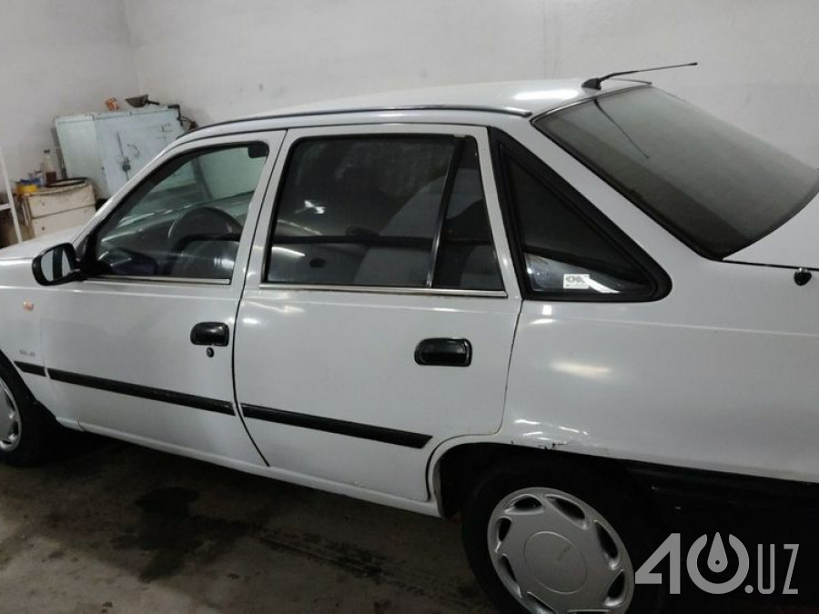Daewoo Uz Nexia I (SOHC)