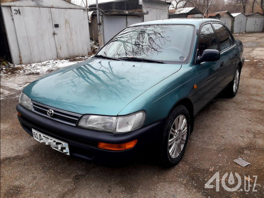 Toyota Corolla VII (E100)