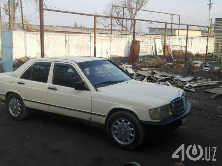 Mercedes-Benz 190 (W201)
