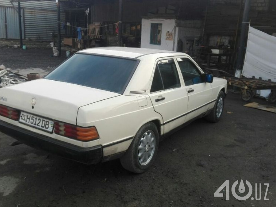 Mercedes-Benz 190 (W201)