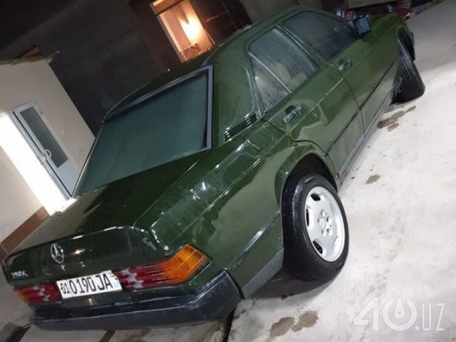 Mercedes-Benz 190 (W201)