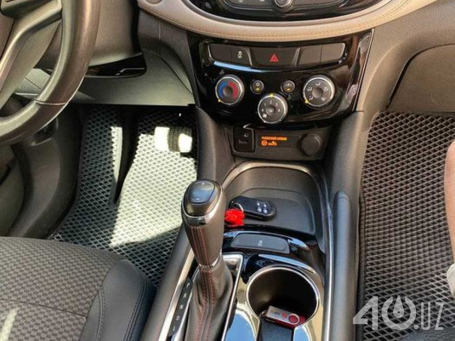 Chevrolet Uz Tracker I