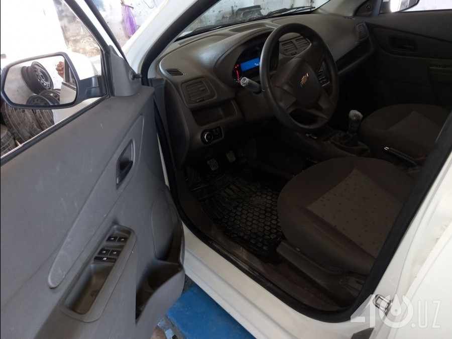 Chevrolet Uz Cobalt II