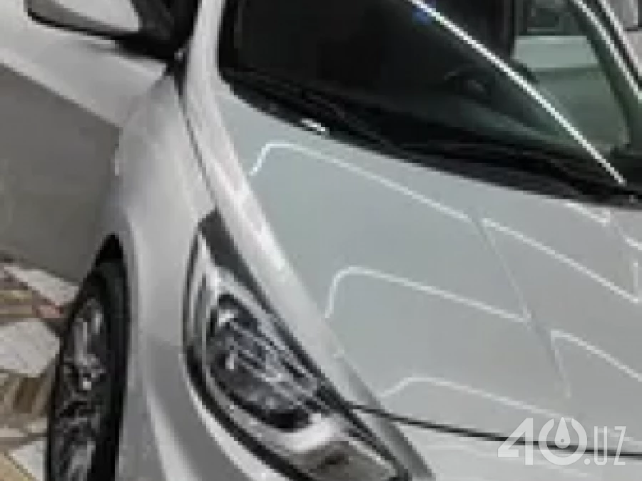 Hyundai Accent IV