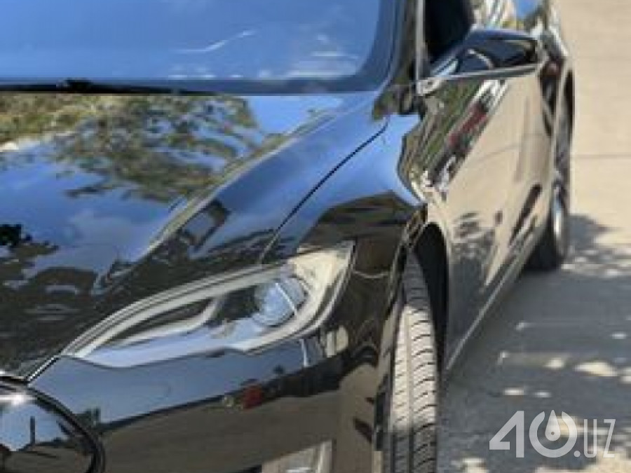 Tesla Model S I Рестайлинг