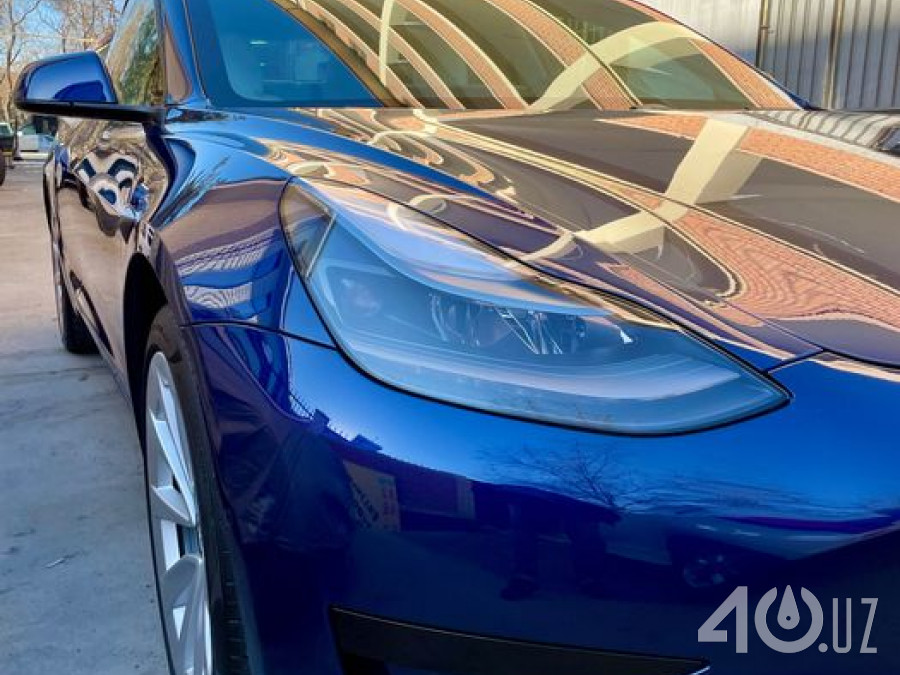 Tesla Model 3 I