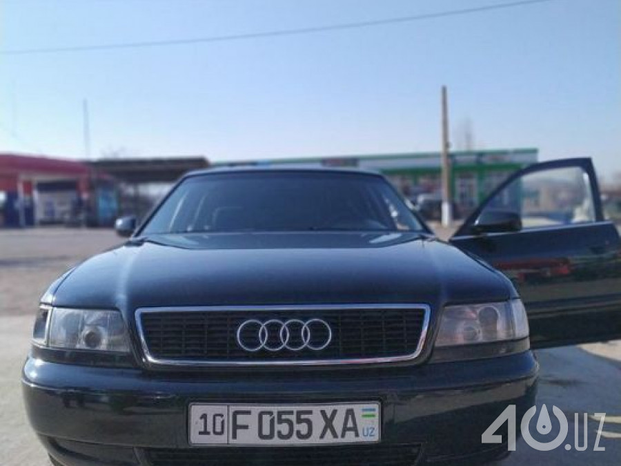 Audi A8 I (D2)