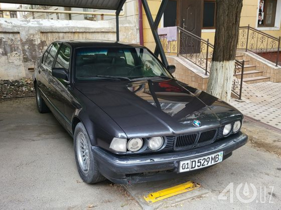 BMW 7 серия II (E32)