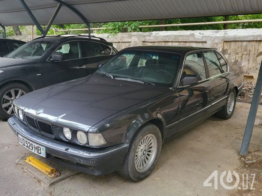 BMW 7 серия II (E32)