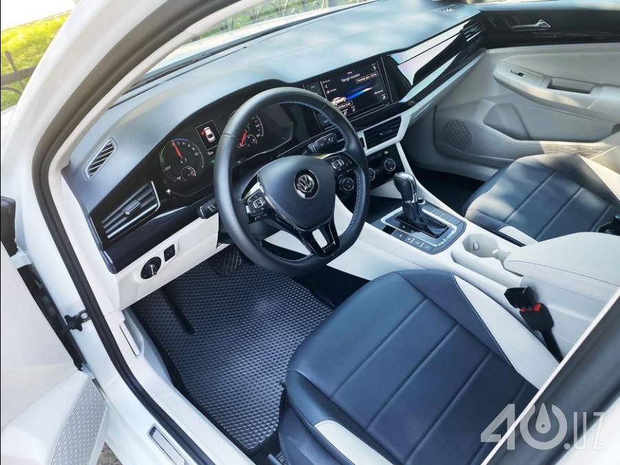 Volkswagen e-Bora IV