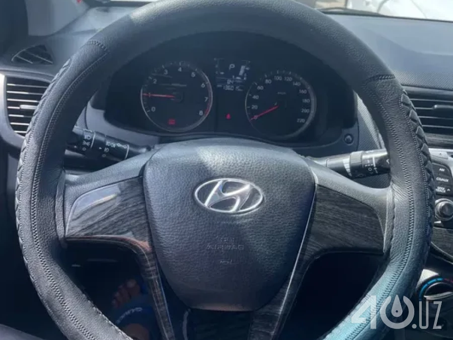 Hyundai Accent IV