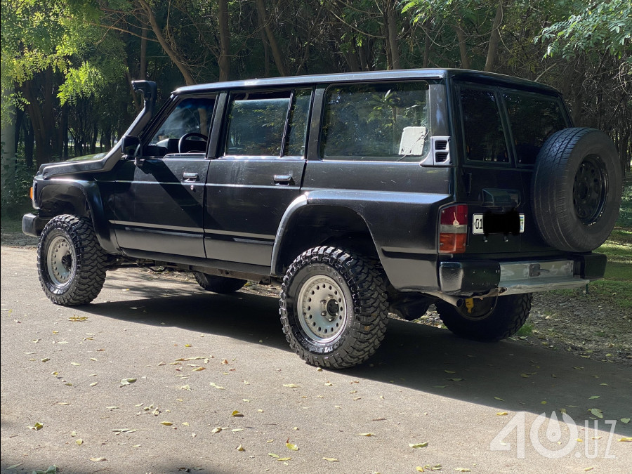 Nissan Patrol IV (Y60)