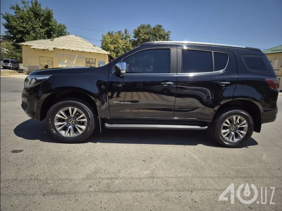 Chevrolet Uz TrailBlazer I